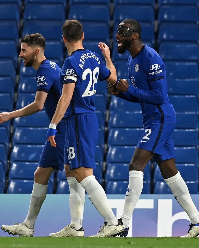 上海狂轰111分，三位外援得分全部上双，首战大胜39分