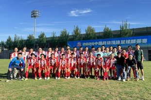 明年海港真不一定拿冠！毕竟连续4年拿第一很少 重要是申花没亚冠