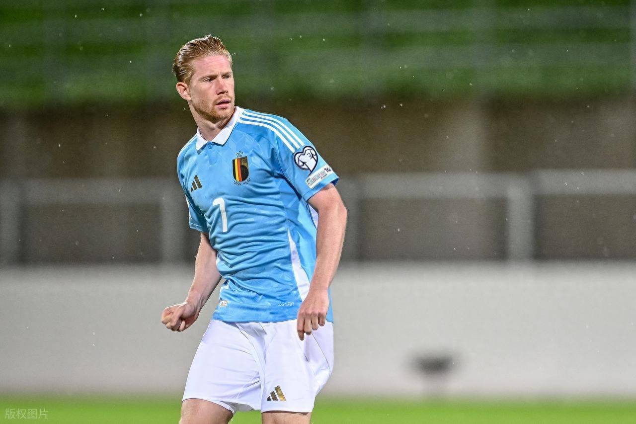 再遭失利，内马尔不满自己被换下并直接返回更衣室