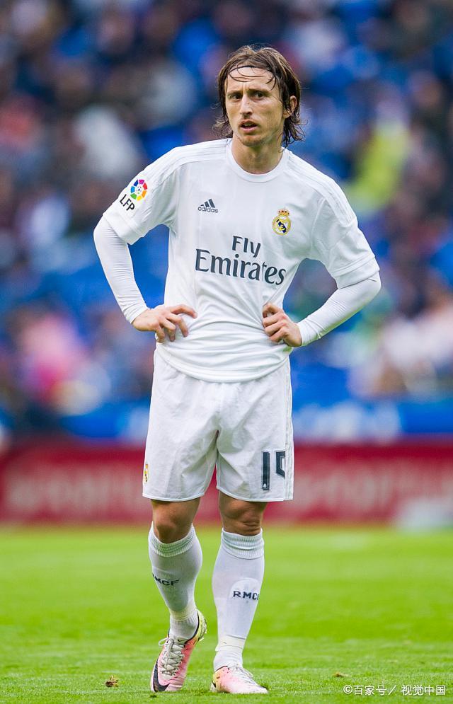 石川佳纯恨嫁宣言：很想三年内结婚 喜欢打高尔夫最近在学中国烹饪